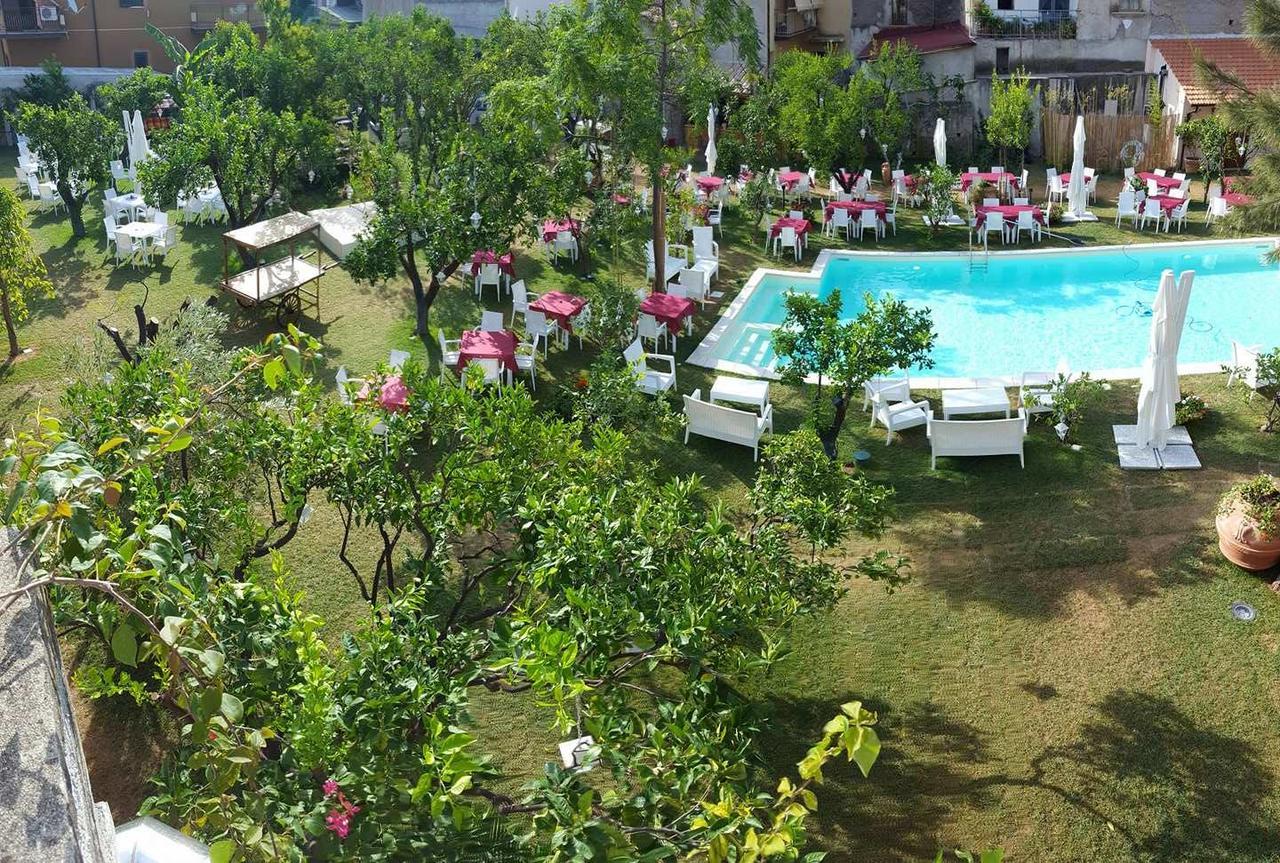 Villa Esmeralda Amantea Exteriör bild