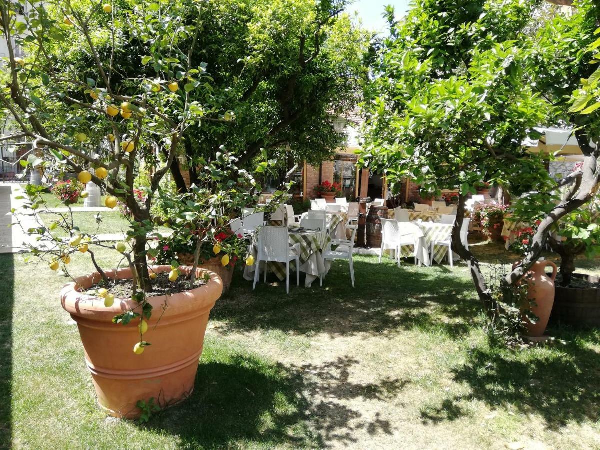 Villa Esmeralda Amantea Exteriör bild